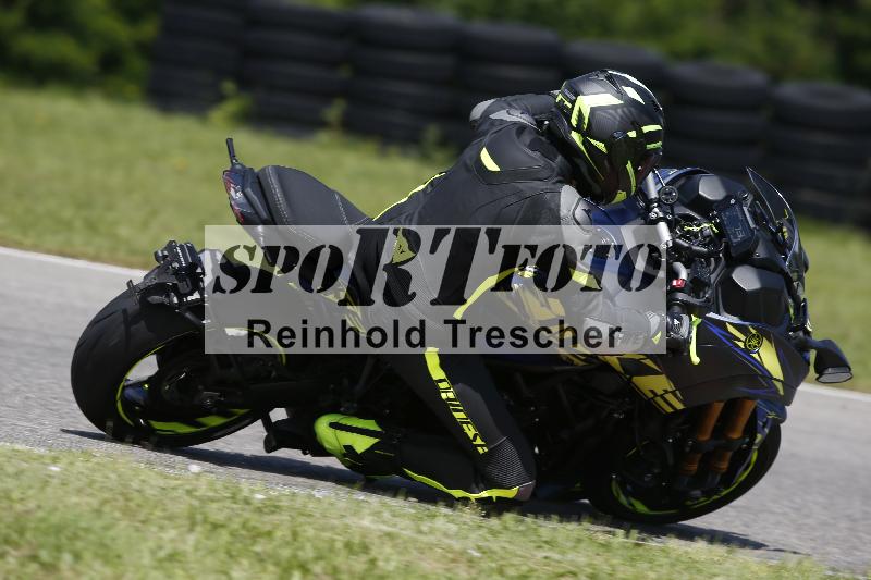 /Archiv-2024/29 12.06.2024 MOTO.CH Track Day ADR/Gruppe blau/96